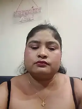 Snapshot of hornyriyanka chatting on 4, 7, 2026 hornyriyanka online show from 4, 7, 2026