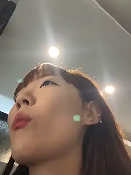 D-033 online show from 4, 12, 2025