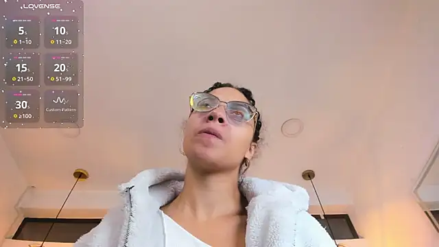 Hanna Cornee  online show from 8, 1, 2026