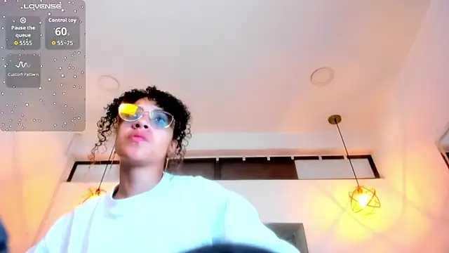 Hanna Cornee  online show from 4, 3, 2026