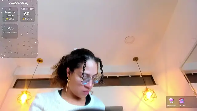 Hanna Cornee  online show from 6, 3, 2026