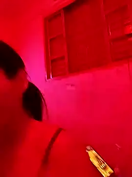 Snapshot of Kellye_hotTs chatting on 5, 11, 2025 Kellye hotTs online show from 5, 11, 2025