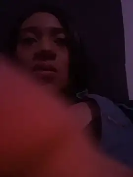 Snapshot of Kellye_hotTs chatting on 5, 6, 2026 Kellye hotTs online show from 5, 6, 2026