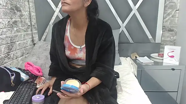 YanetRose online show from 14, 10, 2025