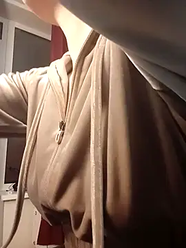 Snapshot of Rommia chatting on 16, 12, 2025 Rommia online show from 16, 12, 2025