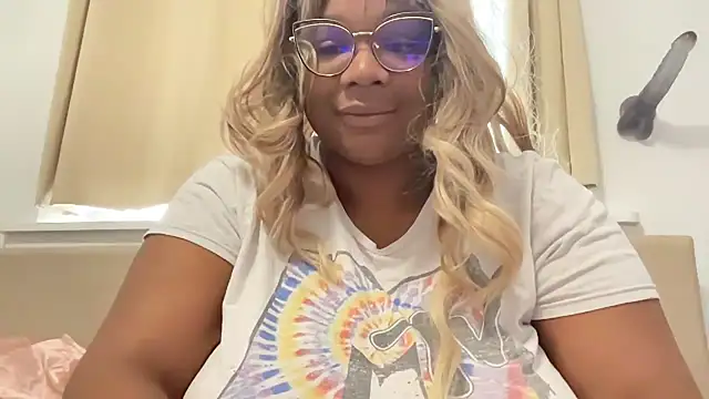 Snapshot of furykat1 chatting on 28, 2, 2026 furykat1 online show from 28, 2, 2026