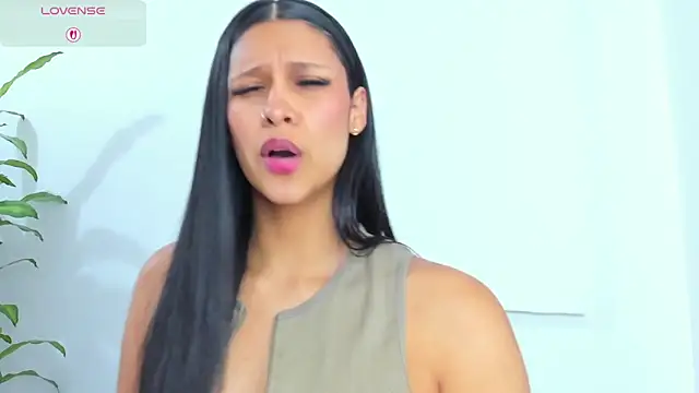 MacarenaSmith online show from 17, 12, 2025