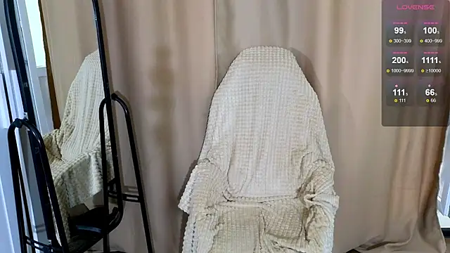 Snapshot of Candy_Flosse chatting on 13, 6, 2026 Candy Flosse online show from 13, 6, 2026