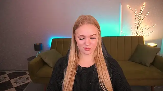 Snapshot of CelesteNoir chatting on 18, 9, 2025 CelesteNoir online show from 18, 9, 2025