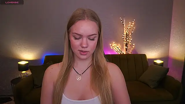 Snapshot of CelesteNoir chatting on 11, 11, 2025 CelesteNoir online show from 11, 11, 2025