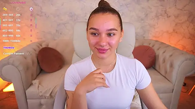 UrMuseOn online show from 27, 9, 2025