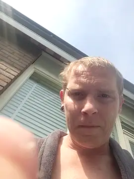 piercingpik online show from 15, 4, 2026