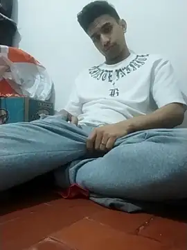 Camachito332 online show from 27, 4, 2026