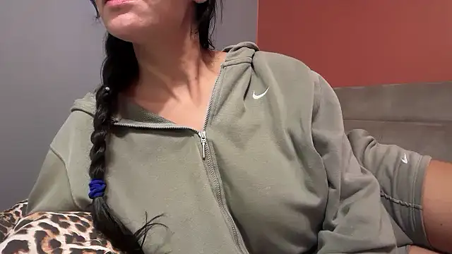 Ofcourseoneday online show from 8, 9, 2025