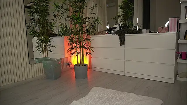 EmmaBlanco online show from 6, 4, 2026