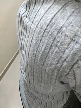 Snapshot of Pihu_Chopra chatting on 9, 11, 2025 Pihu Chopra online show from 9, 11, 2025