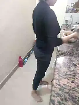 Snapshot of Pihu_Chopra chatting on 13, 11, 2025 Pihu Chopra online show from 13, 11, 2025