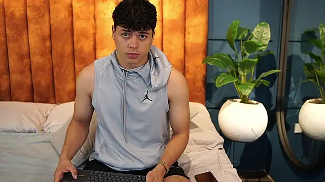 Snapshot of Ethan_occonor chatting on 15, 9, 2025 Ethan occonor online show from 15, 9, 2025