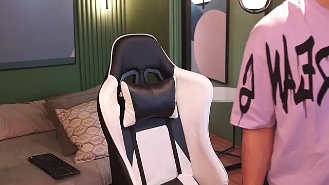 Snapshot of Ethan_occonor chatting on 19, 9, 2025 Ethan occonor online show from 19, 9, 2025