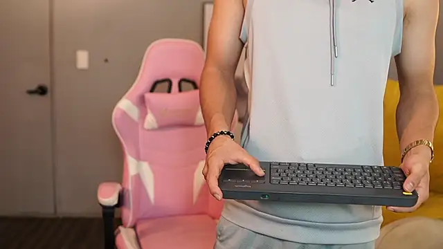 Snapshot of Ethan_occonor chatting on 14, 10, 2025 Ethan occonor online show from 14, 10, 2025