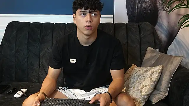 Snapshot of Ethan_occonor chatting on 15, 10, 2025 Ethan occonor online show from 15, 10, 2025