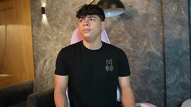 Snapshot of Ethan_occonor chatting on 10, 11, 2025 Ethan occonor online show from 10, 11, 2025