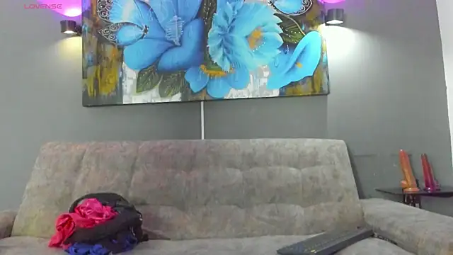 Snapshot of elizabeth_lamer chatting on 15, 12, 2025 elizabeth lamer online show from 15, 12, 2025