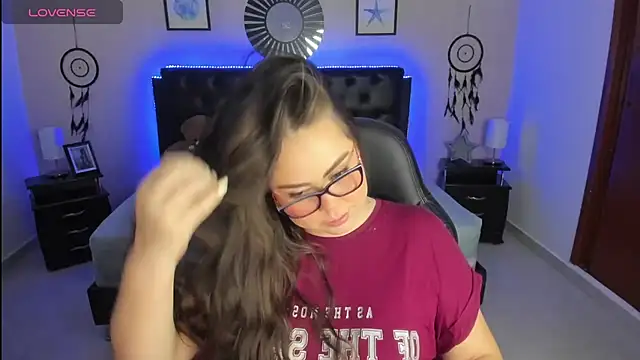 LolaVillalobos online show from 11, 9, 2025