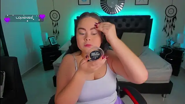 LolaVillalobos online show from 16, 9, 2025