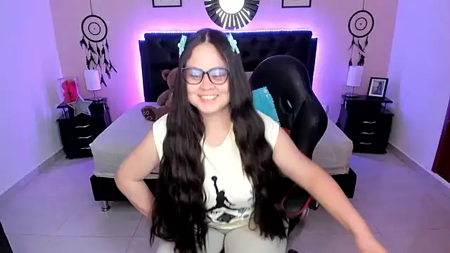 LolaVillalobos online show from 19, 3, 2026