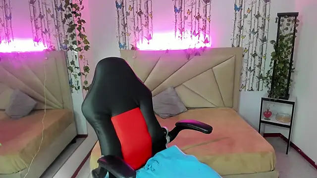 Snapshot of anna_moon11 chatting on 20, 2, 2026 anna moon11 online show from 20, 2, 2026