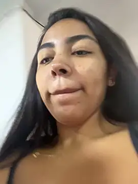 Snapshot of Naomiserna00 chatting on 8, 11, 2025 Naomiserna00 online show from 8, 11, 2025