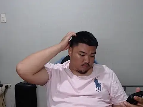 Snapshot of arthur_shelby2 chatting on 15, 12, 2025 arthur shelby2 online show from 15, 12, 2025