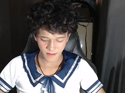 Snapshot of kenbigcockxx chatting on 7, 10, 2025 kenbigcockxx online show from 7, 10, 2025