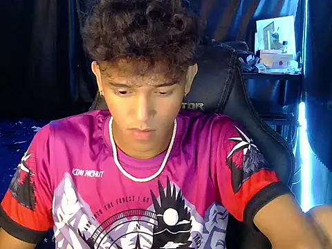 kenbigcockxx online show from 20, 4, 2026