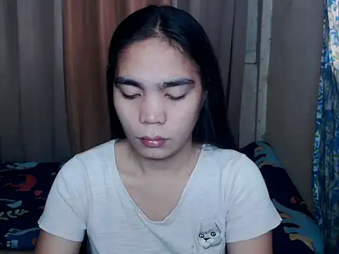 Snapshot of Simple_Martina chatting on 28, 10, 2025 Simple Martina online show from 28, 10, 2025