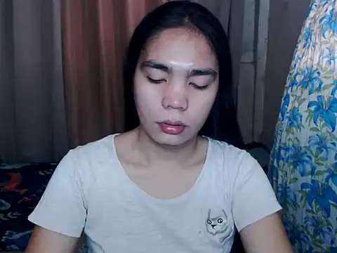 Snapshot of Simple_Martina chatting on 4, 11, 2025 Simple Martina online show from 4, 11, 2025