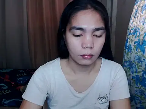 Snapshot of Simple_Martina chatting on 6, 11, 2025 Simple Martina online show from 6, 11, 2025