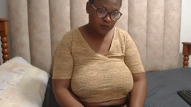 Sexybusty01 online show from 23, 9, 2025