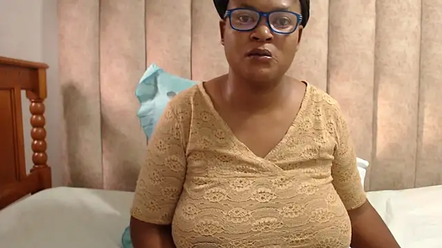 Snapshot of Sexybusty01 chatting on 18, 2, 2026 Sexybusty01 online show from 18, 2, 2026