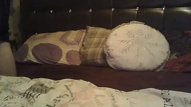 SmileCamille online show from 28, 11, 2025