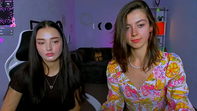 Snapshot of miki-niki chatting on 23, 9, 2025 miki-niki online show from 23, 9, 2025