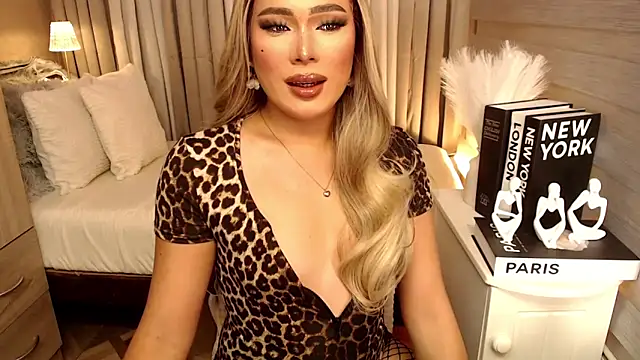 Missavacroft online show from 14, 9, 2025