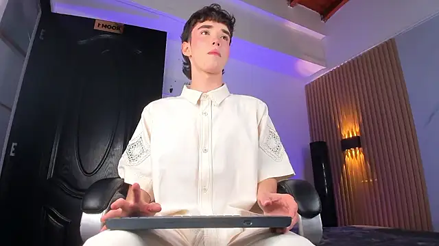 austin rouse online show from 8, 3, 2026