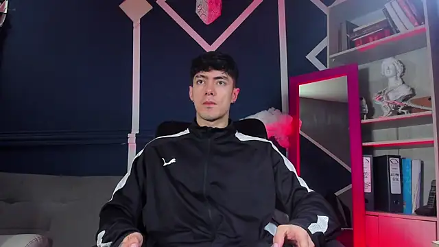 etham wolf  online show from 26, 11, 2025