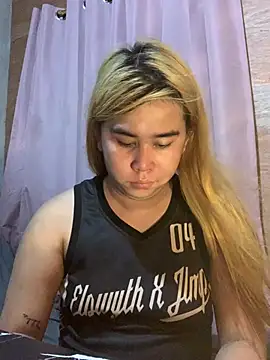 stacykush online show from 12, 4, 2026