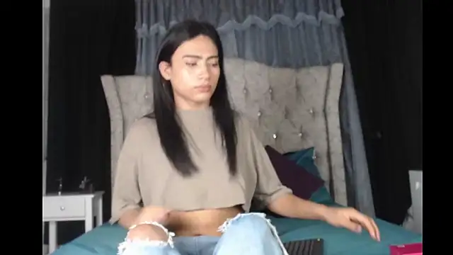 Snapshot of aleja_spearsx chatting on 23, 7, 2026 aleja spearsx online show from 23, 7, 2026
