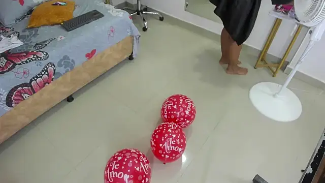 Snapshot of MiiaSmith__ chatting on 20, 9, 2025 MiiaSmith online show from 20, 9, 2025