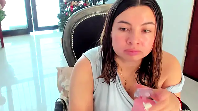 Snapshot of ADHARAMILLER__1111 chatting on 13, 12, 2025 ADHARAMILLER 1111 online show from 13, 12, 2025