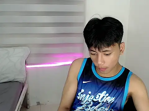 ynotyu online show from 4, 10, 2025